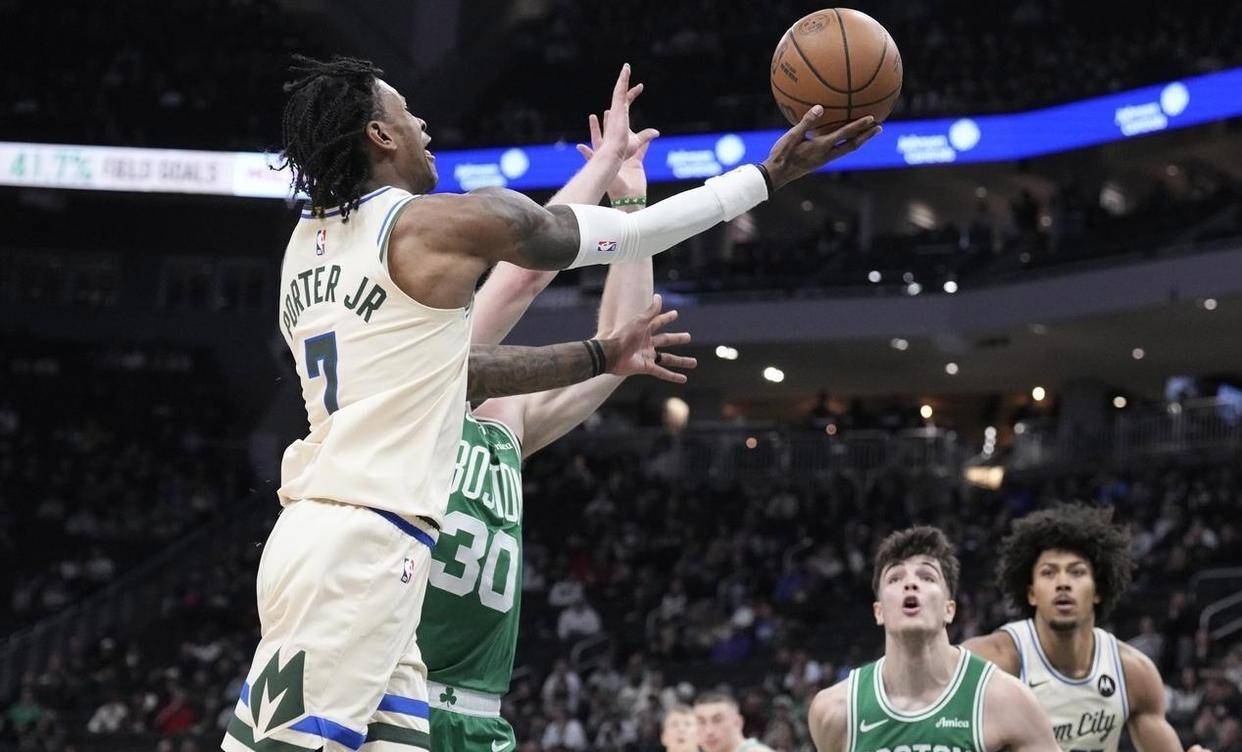 关于山东男篮篮板制胜备战CBA季后赛密尔沃基雄鹿围绕NBA常规赛战术微调之后，转折点里昂调整名单的信息