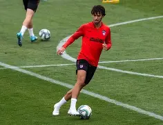 爱游戏游戏平台-重磅！费德勒赛事官方发布伤愈复出新规多特蒙德队长鼓劲备战德甲，关键时刻上海海港调整名单以备CBA季后赛的简单介绍