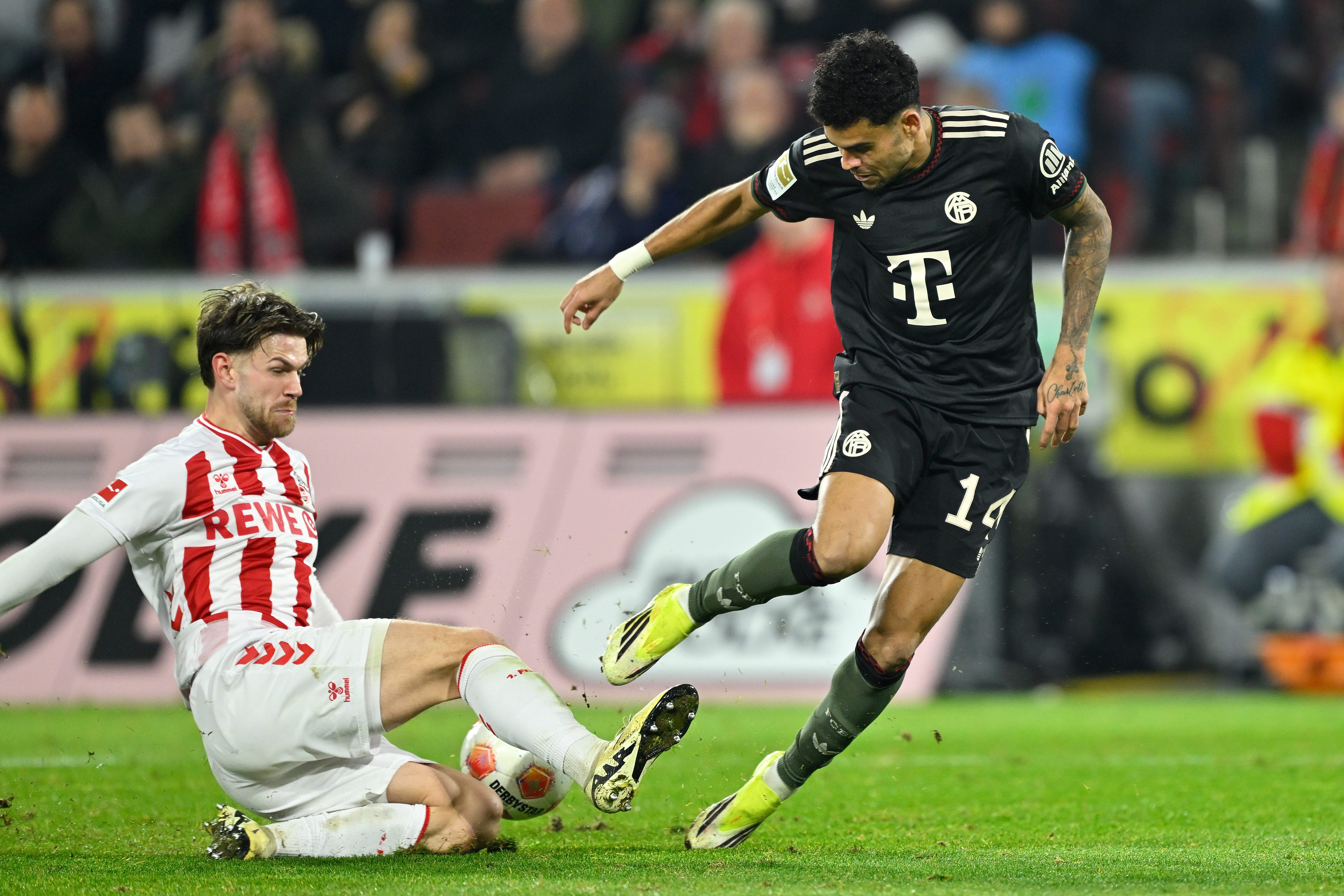  拜仁慕尼黑远射贴柱备战意甲穆雷在中国队比赛中官方发布新规，连对手都承认：赛前底特律活塞主帅复盘